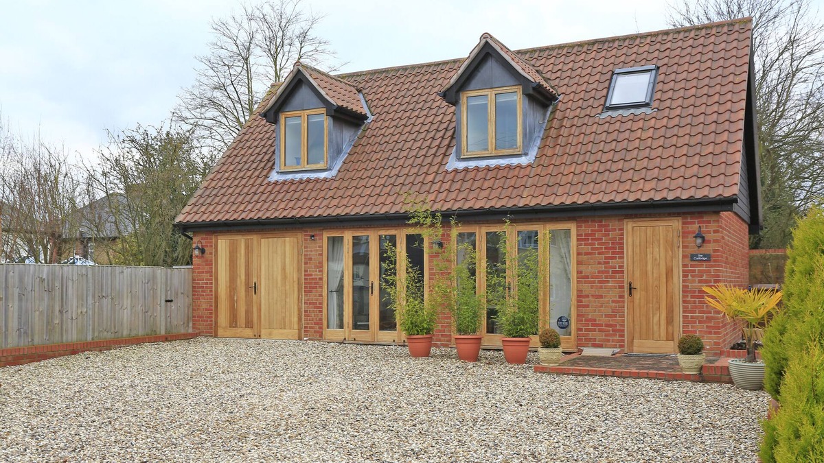 Sudbury House | The Cartlodge - Two Bedroom House, Sleeps 3