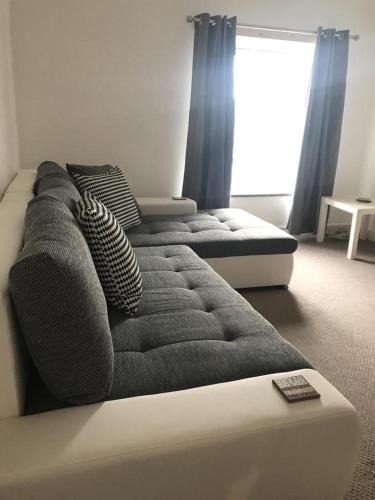 Tredegar Apartment | The Castle Lodge