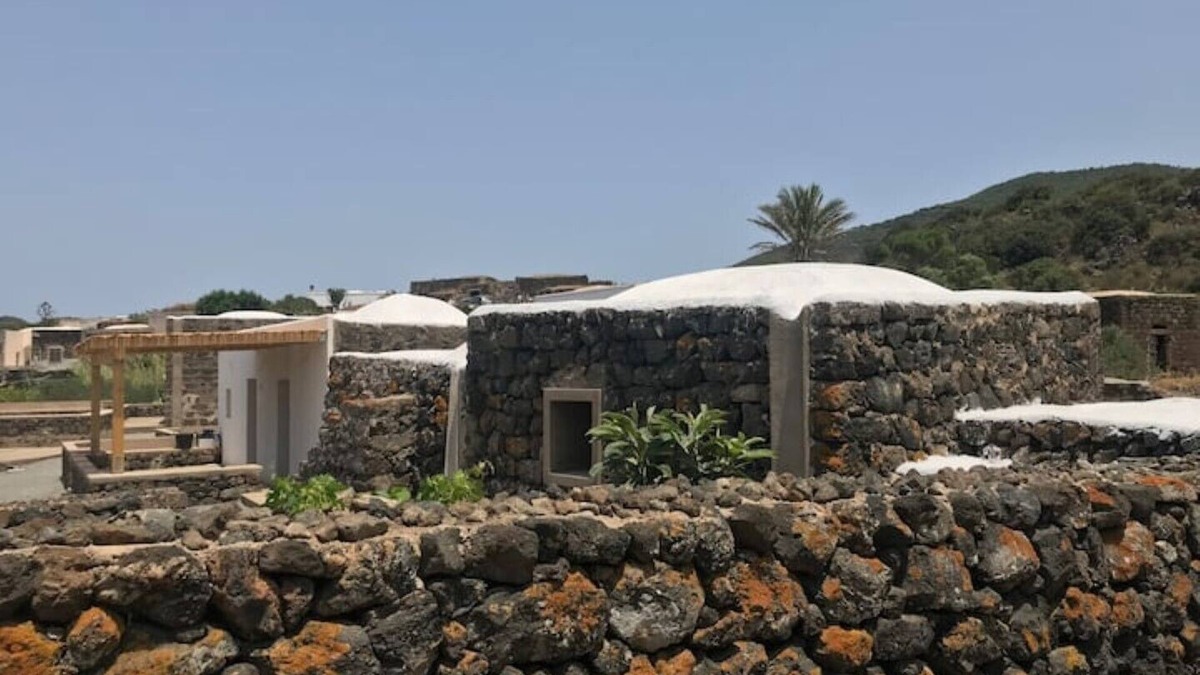 Siba-Roncone Apartment | The cave of benikulà ancient Pantelleria Dammuso Andrea 2