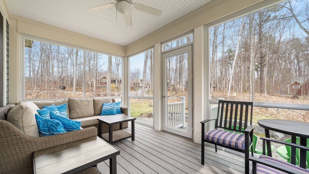 Cherry Valley House | The Cedar - 6 Hollow