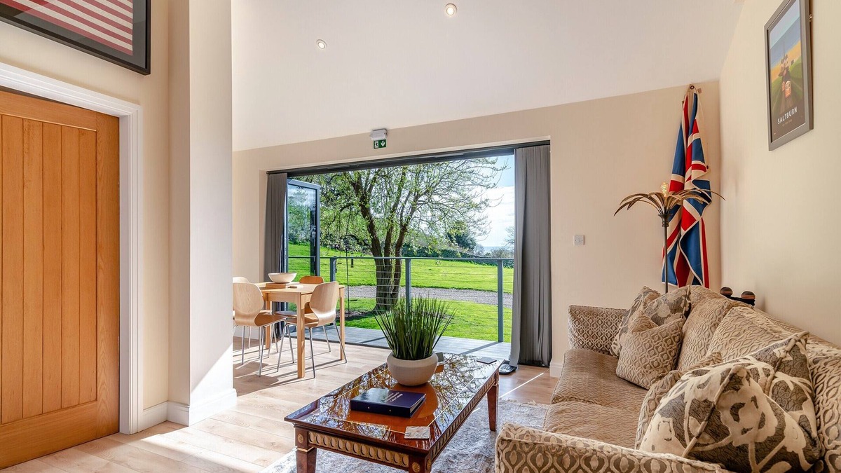 Cloughton Cottage | The Cedars Cottage 2 - UK46778