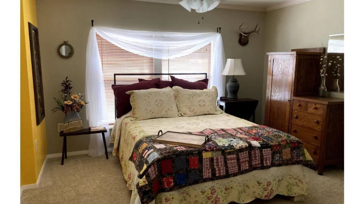 Valera Cabin | The Centennial Inn: A Home with a Past