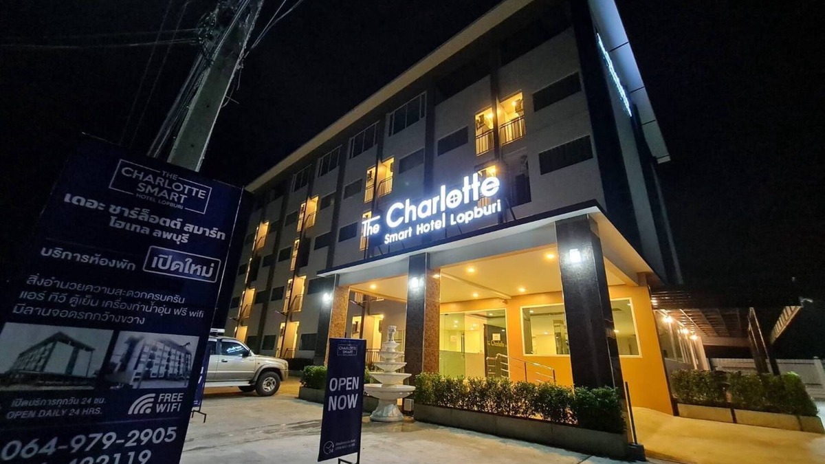 Lop Buri Hotel | The Charlotte Smart Hotel Lopburi