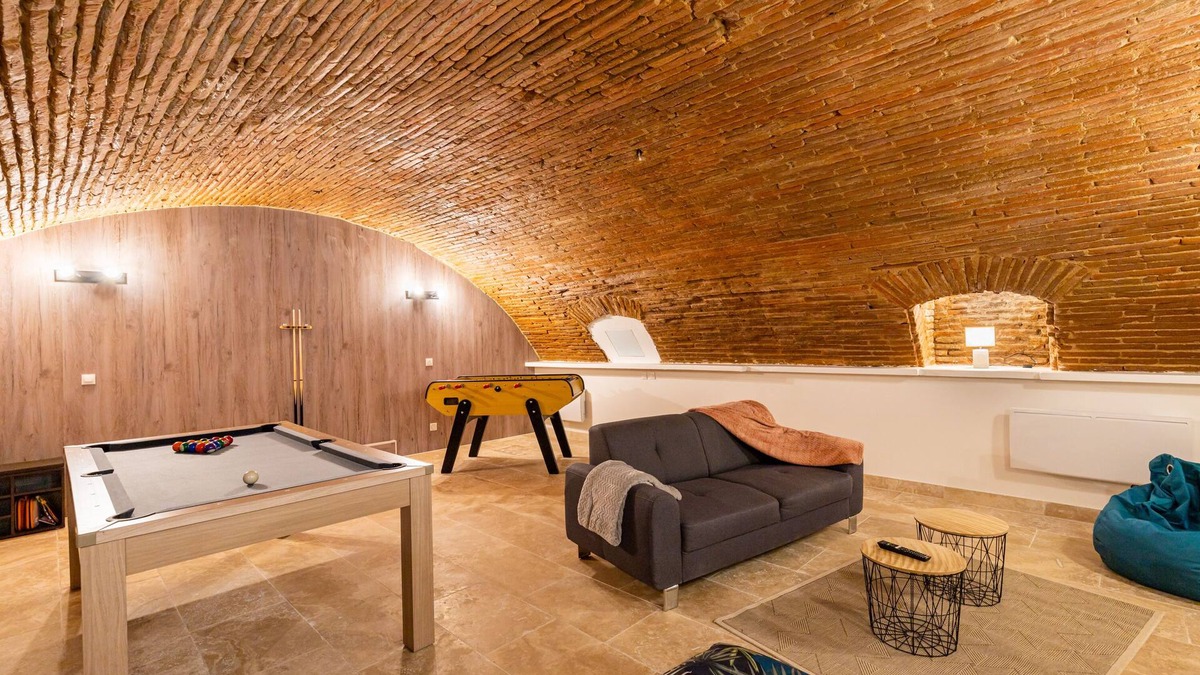 Auterive Apartment | The charm of a former convent