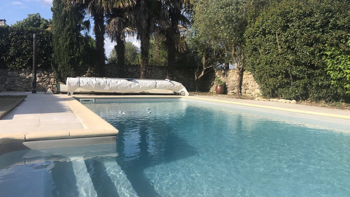 Larressingle House | THE CHARM OF A HAMLET HOUSE WITH POOL BETWEEN VINEYARDS AND FORTIFIED CITY