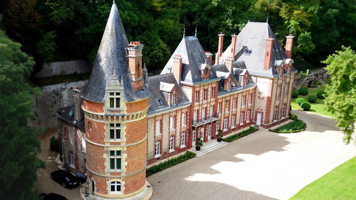Bazincourt-sur-Epte Other | The charm, refinement and luxury of a Chateau with the comfort of the 21st century
