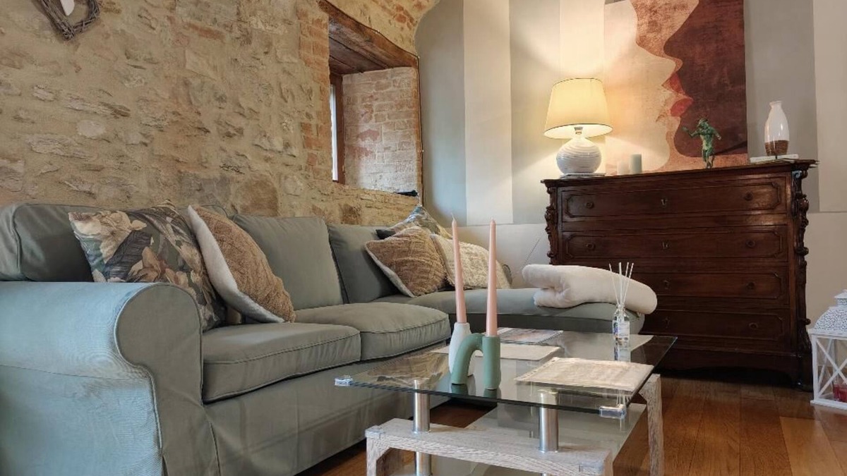 Panicale Apartment | THE CHICKEN co-op