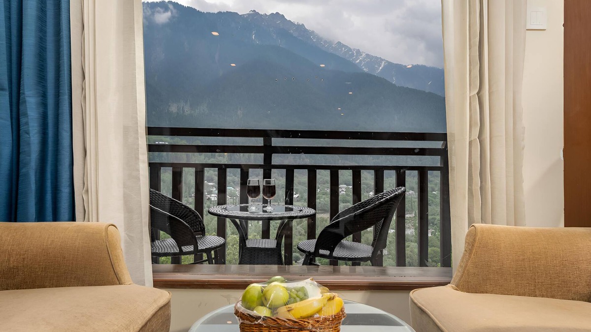 Pahalgam Hotel | The Chinar Resort & Spa, Pahalgam