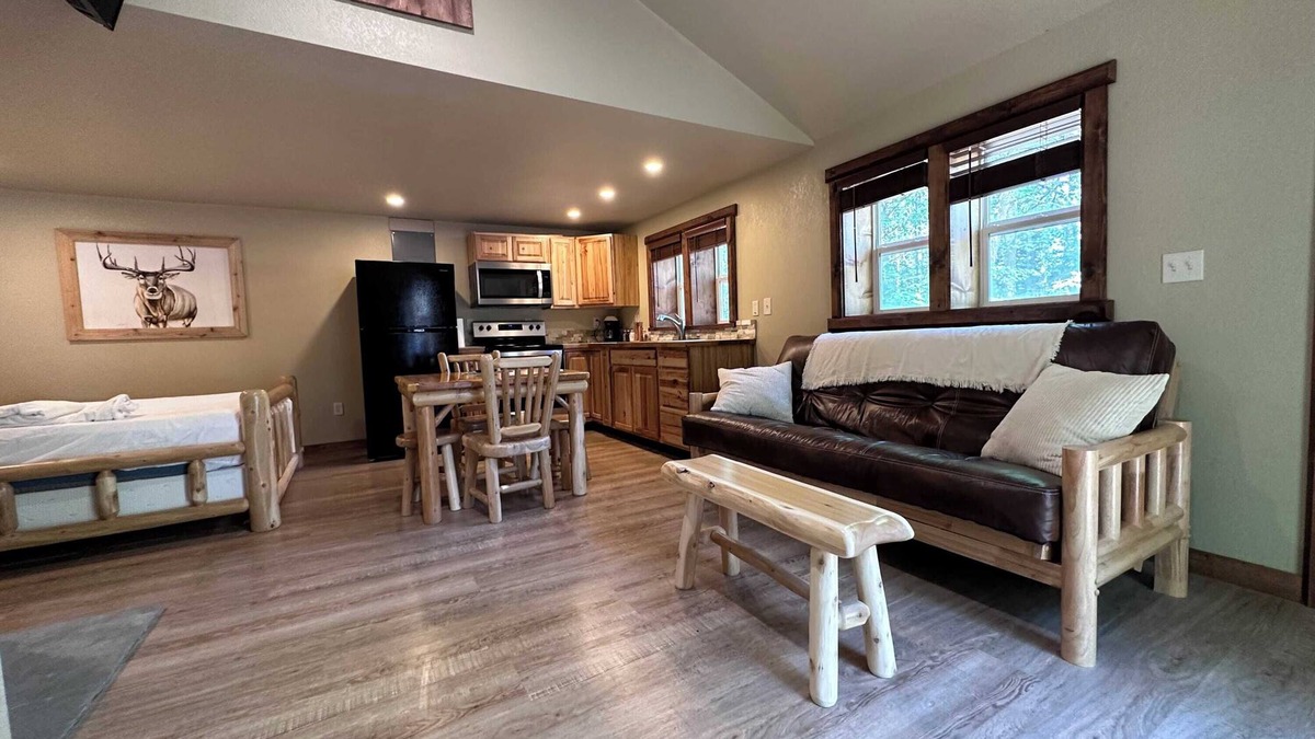 Indian River Cabin | The Chipmunk Lodge Su
