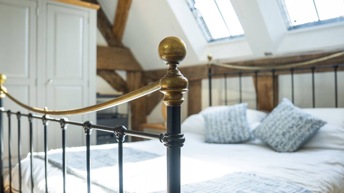 Alcester House | The Church Barn by Oracle