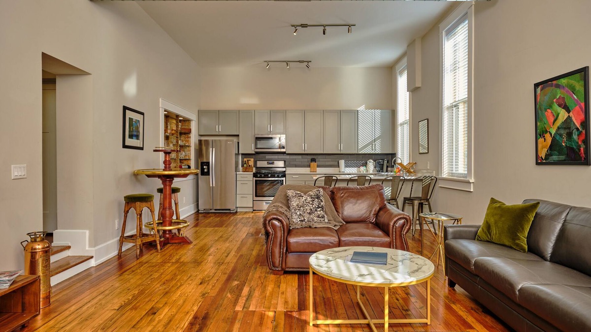 Pendleton Condo | The Cigar Store