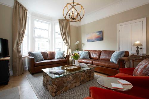 York House | The City Escape Luxury Townhouse with parking