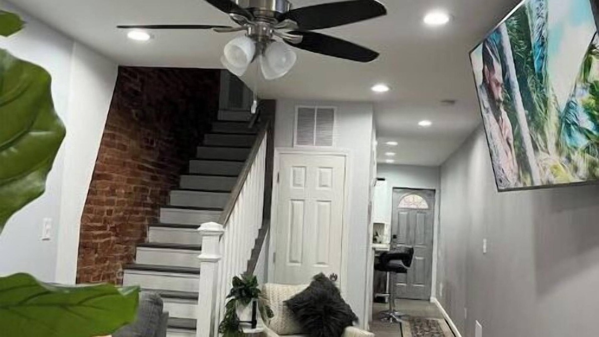 Downtown Baltimore House | The City’s Hidden Gem, 7 minutes from the Inner Harbor!!
