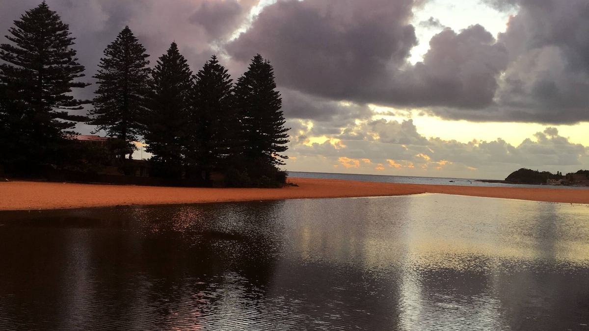 Wamberal Hotel | The Clan Terrigal