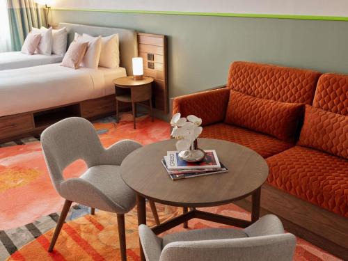 Sydney Central Business District Hotel | The Clarence Hotel Sydney