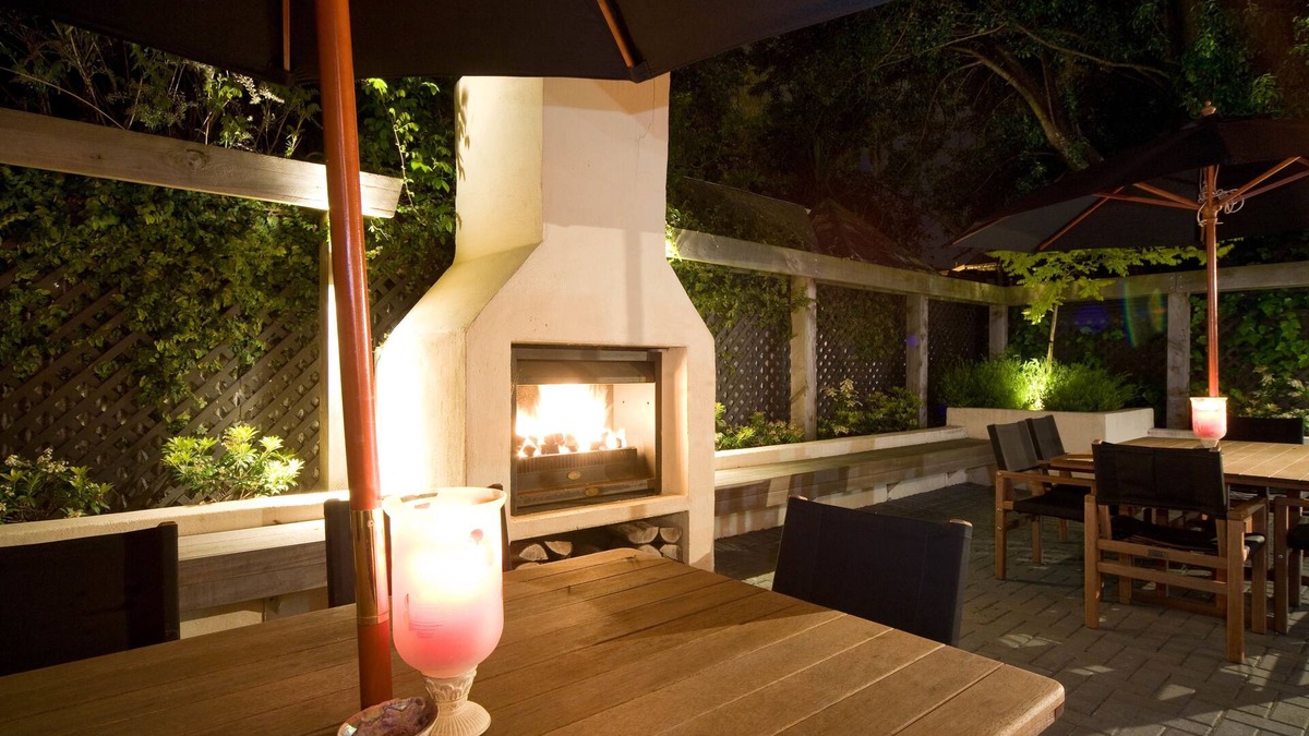 Christchurch City Centre Cabin | The Classic Villa
