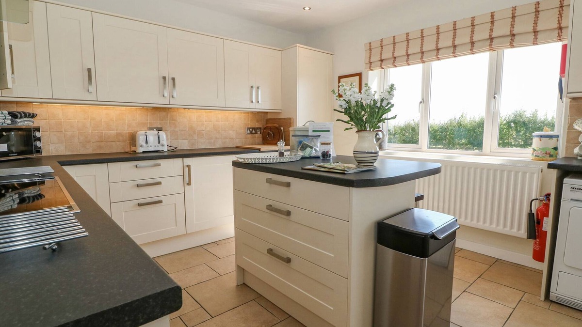 Witney Cottage | The Clealings
