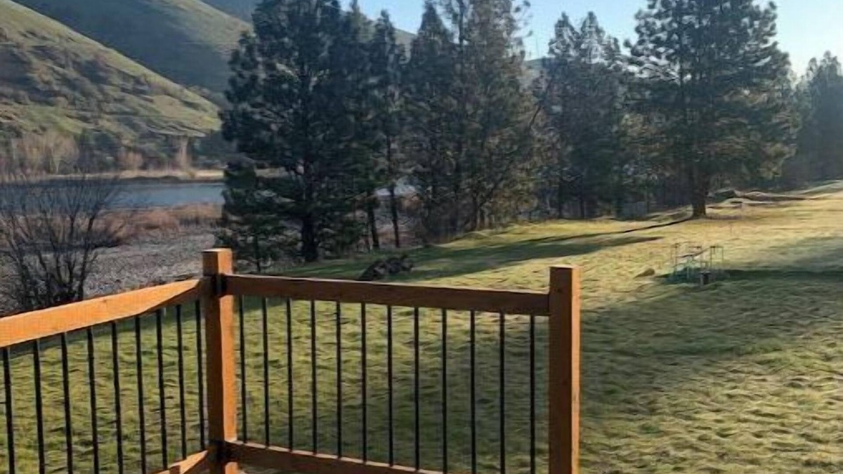 Nez Perce County House | The Clearwater Casa