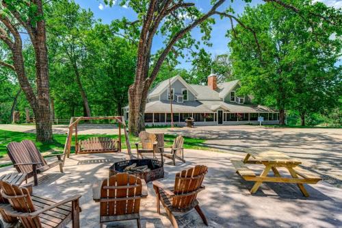 St Croix Falls House | The Clubhouse at Big Rock Creek