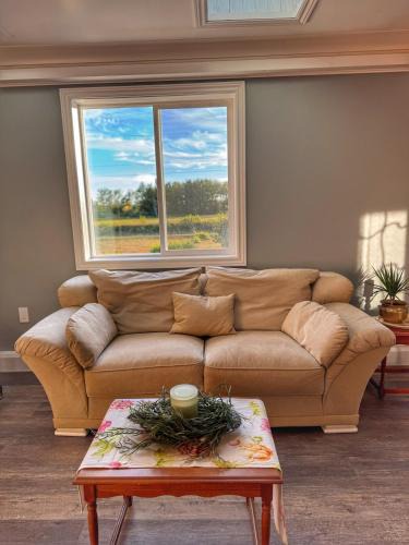 Halifax County House | The Clydesdale Cottage at Lindsay Lake Farms