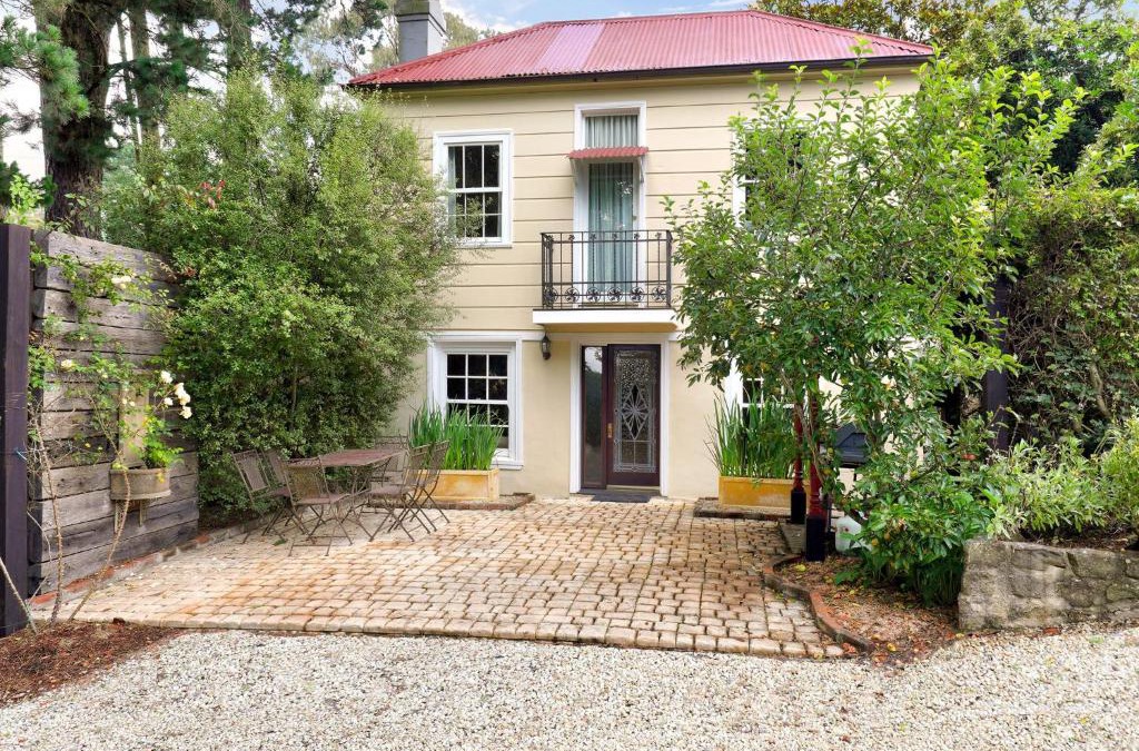 Mount Victoria House | The Coach House