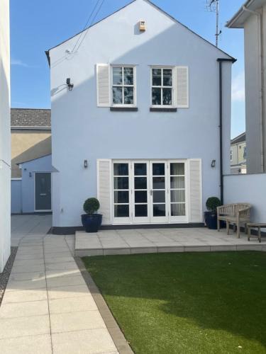 Montpellier House | The Coach House