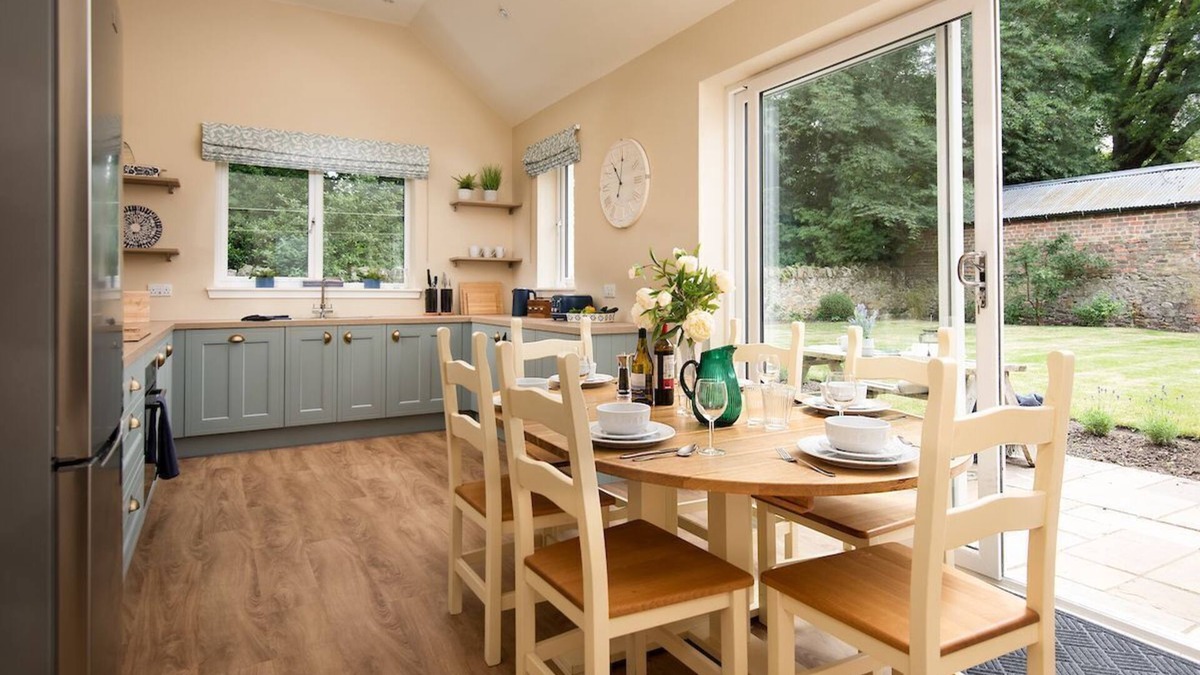 North Berwick Cottage | The Coach House sleeps six in three bedrooms