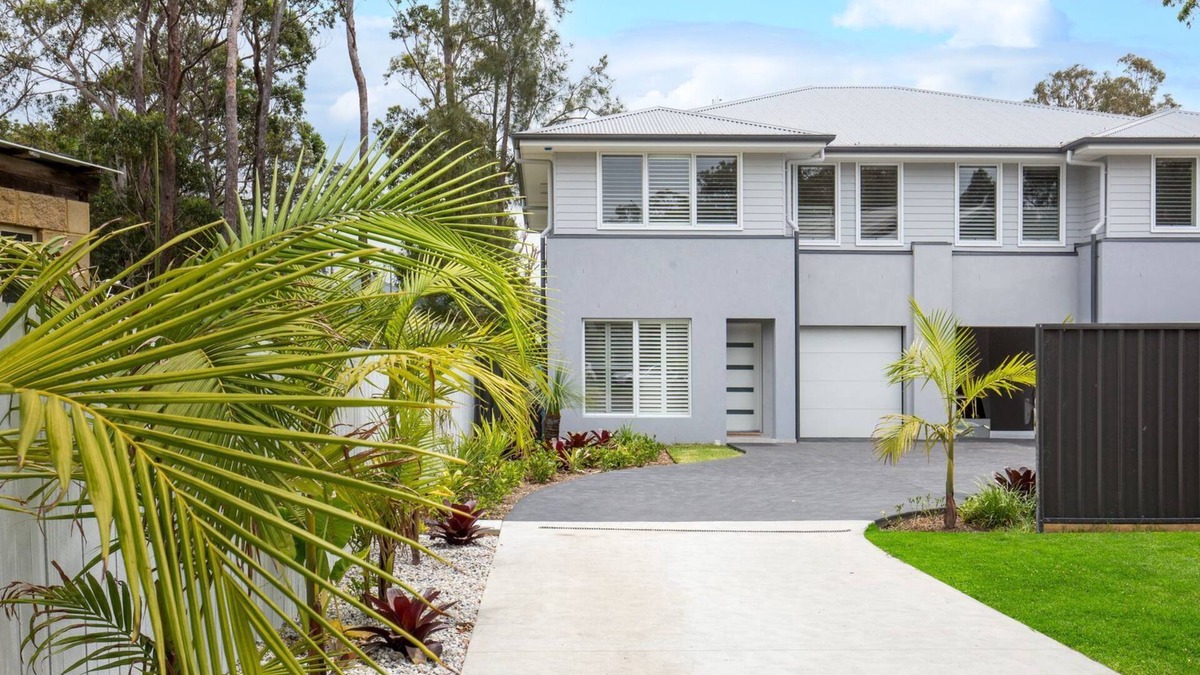 Callala Bay House | The Coast Beach - Pet Friendly - 2 Mins Walk to Bay