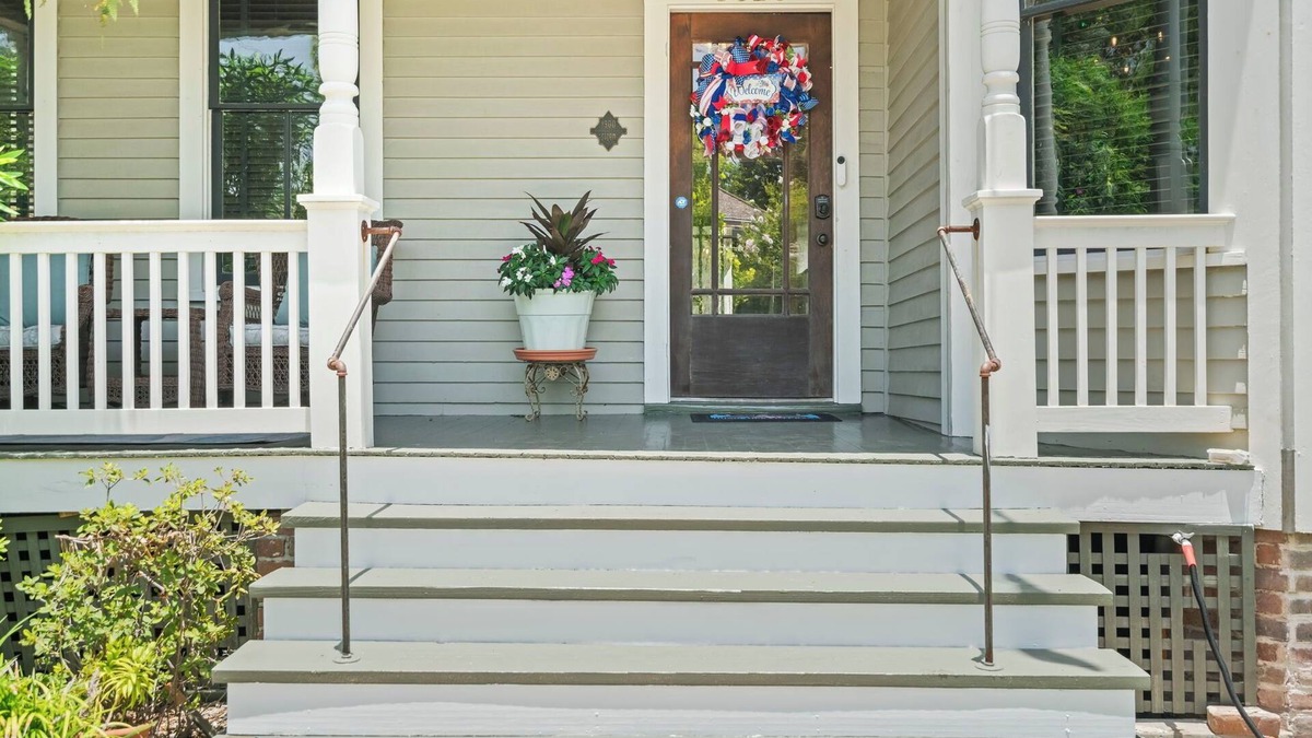 Galveston House | The Coddiwomple House – Laid-back, sun-kissed, barefoot luxury.