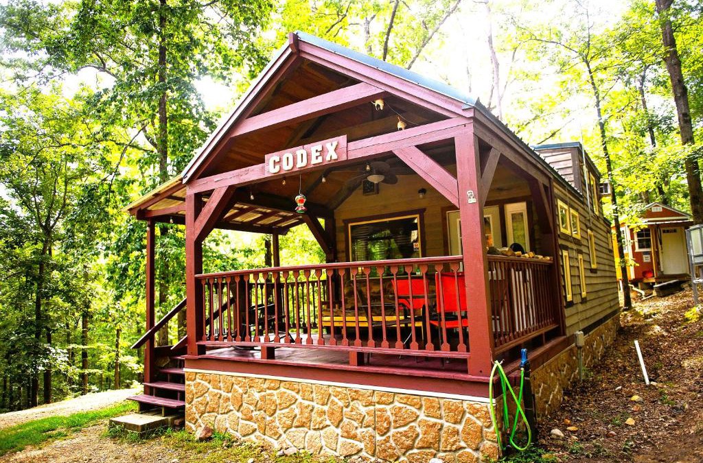 Murfreesboro House | The Codex - Parker Creek Bend Cabins