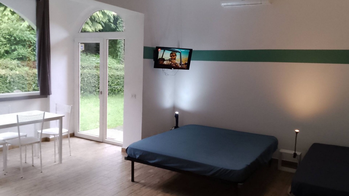 Carciano Apartment | The columns