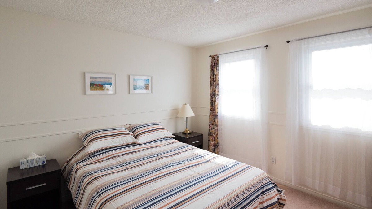Pickering House | The Comfort Stay at City of Pickering Rm A/Free Wi-Fi