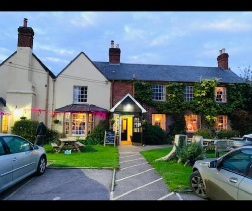 New Forest District Hotel | The Compasses Inn