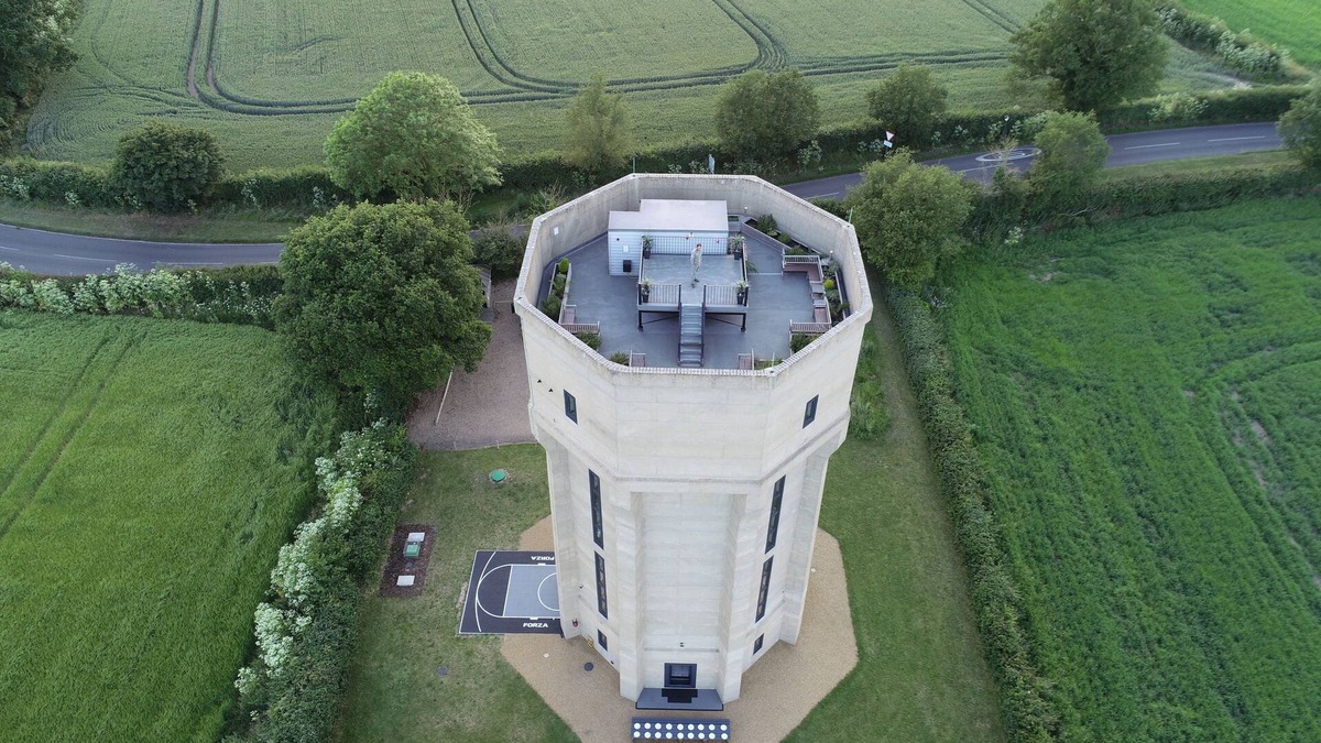 Ipswich Apartment | The Concrete Castle - 7 floors with a Lift, Cinema and an 80ft high Roof Garden