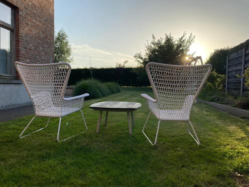 Lokeren Apartment | The Conservatory a cosy little holiday home- central between Gent Antwerpen Brussel & Brugge