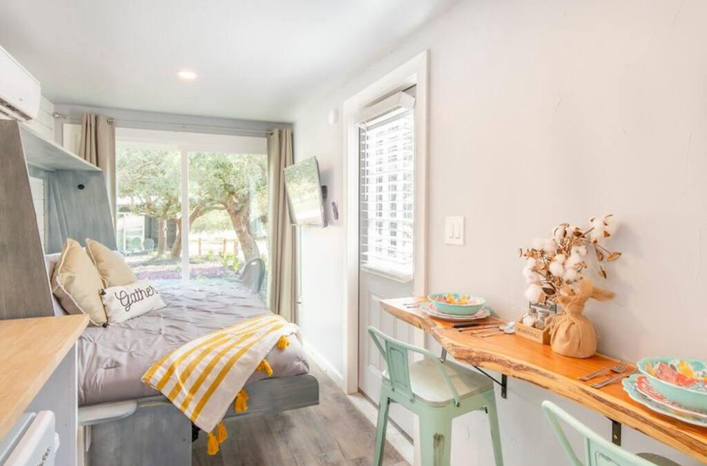 Johnson City House | The Container Retreat @ 290 Wine Trail #6 Enjoy nature!