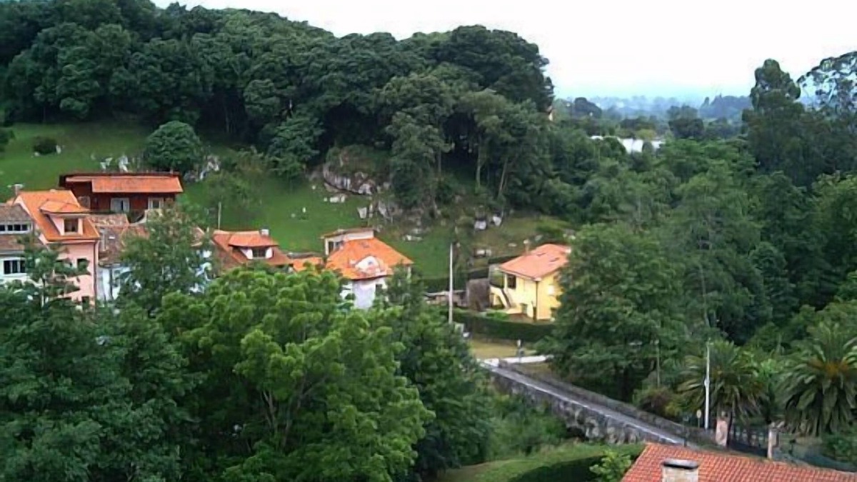 Llanes Cottage | The Cool Houses 5 minutes walking from Llanes