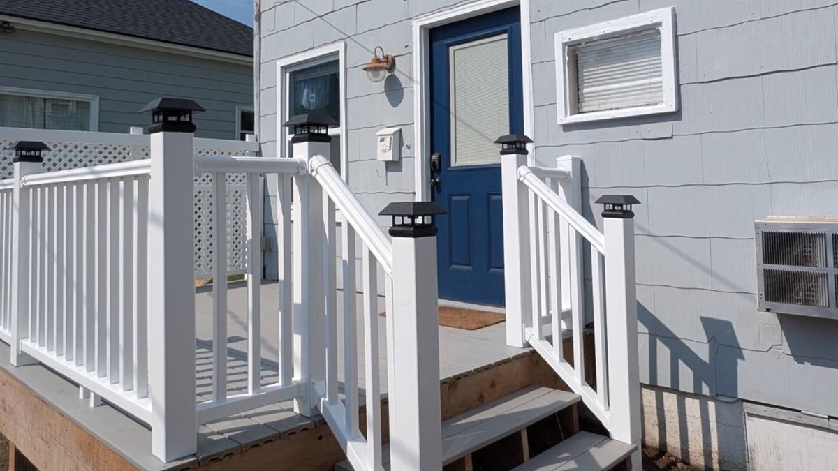Ellis Cottage | "The Coop" - Charming 2-bedroom cottage in Ellis. Dogs Welcome!