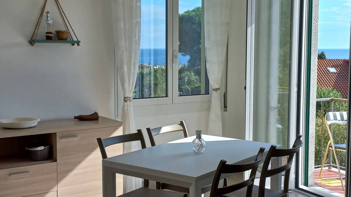 San Bartolomeo al Mare Apartment | The corner on the sea, the quiet with a sea view