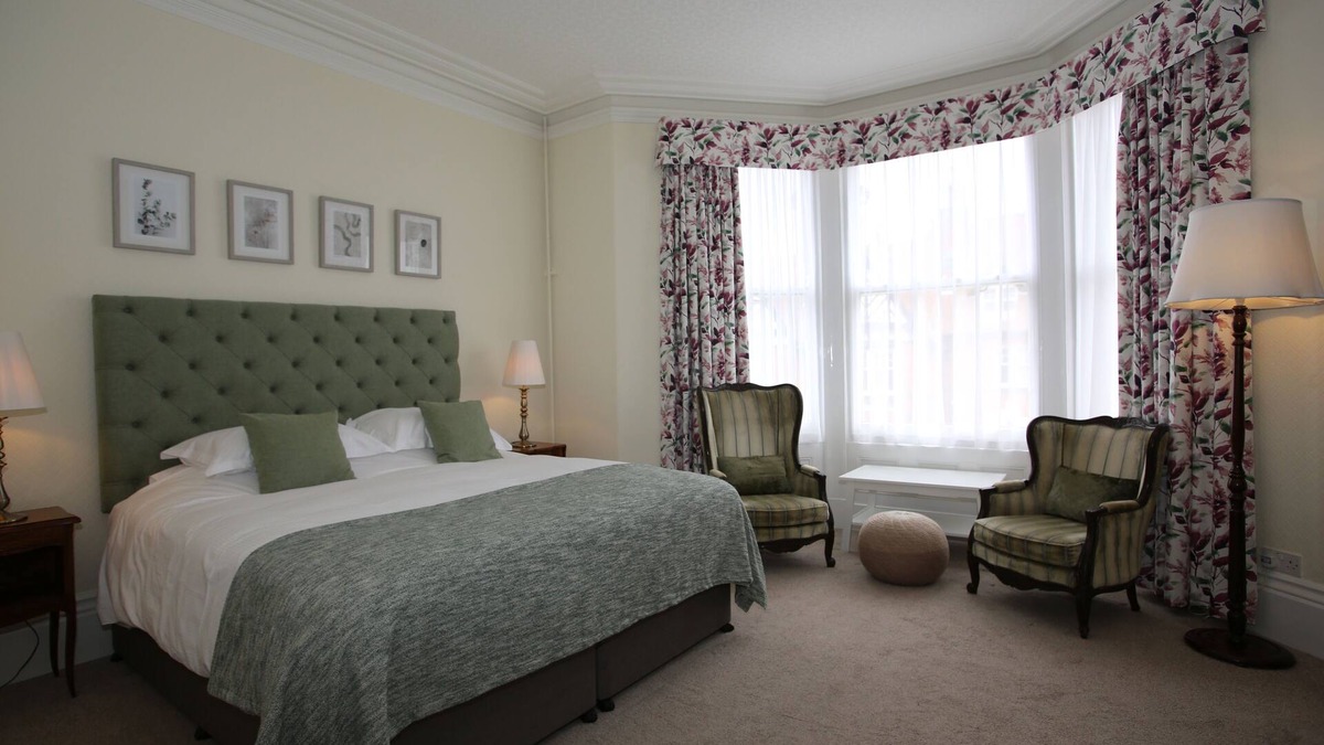 South Cliff Bed & Breakfast | The Cordelia