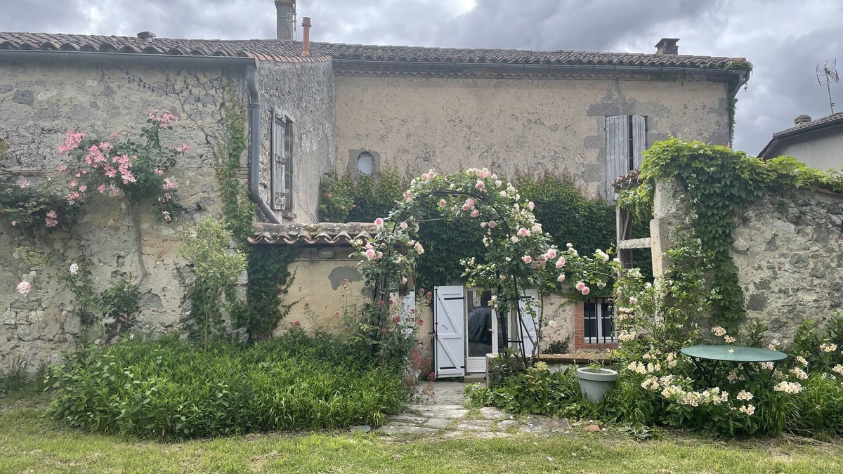 Mezin House | The corkmaker's house in a Lot-et-Garonne village