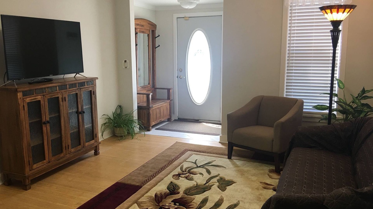 Mitchell House | The Corn Palace Cottage - Great Location