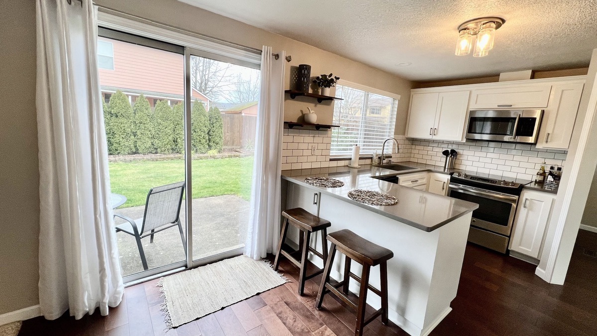 Aloha House | The Corner Terrace – Family and Pet Friendly Home