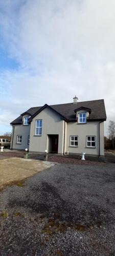Cortober House | The Corrigeen Douglas Lodge Holiday Homes