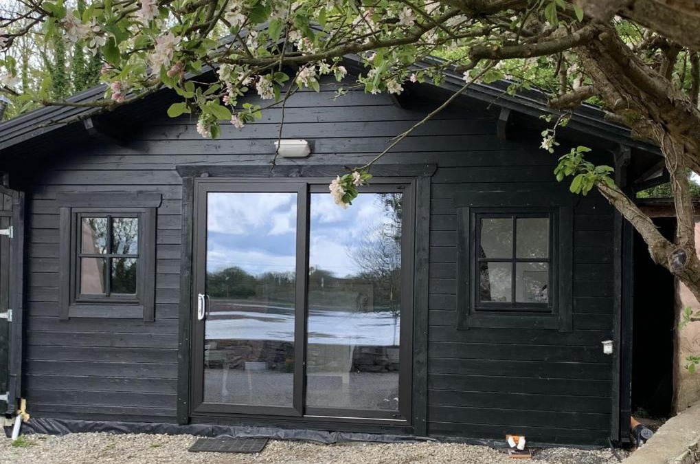 Oranmore Apartment | The Cosy Cabin by the shore