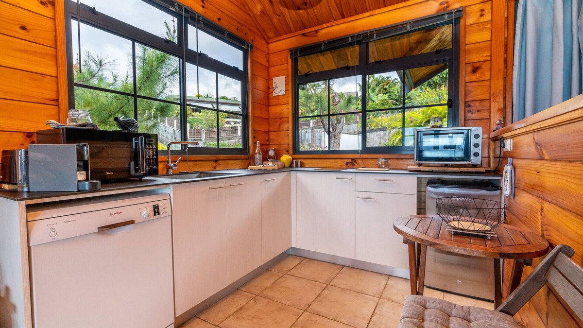 Mahina House | The Cosy Chalet Mahinarama wPool