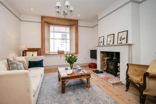 Litcham House | The Cosy Cottage