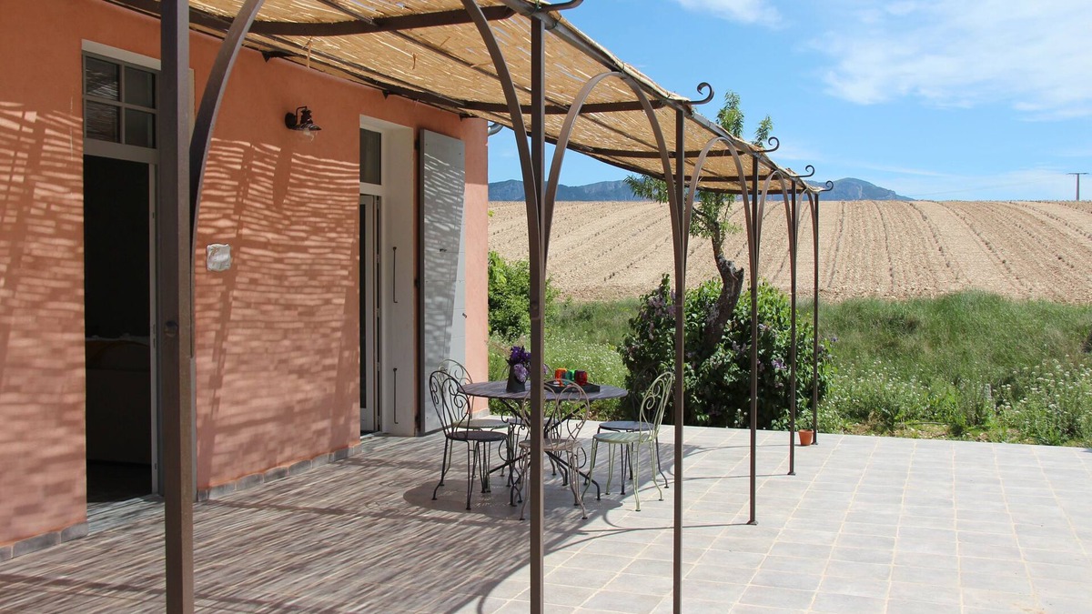 Moustiers-Sainte-Marie House | The cottages School