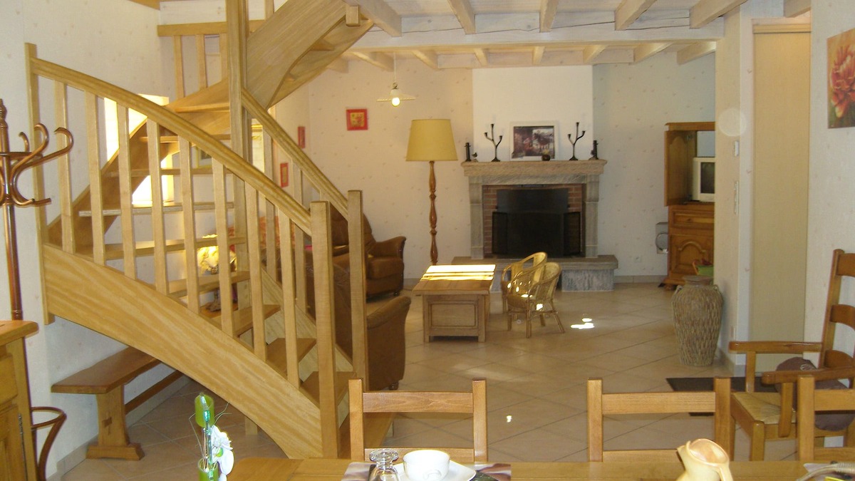 Saint-Pierre-du-Chemin Cottage | The cottage of La Pierre Rose 26 km Puy du fou 7 people