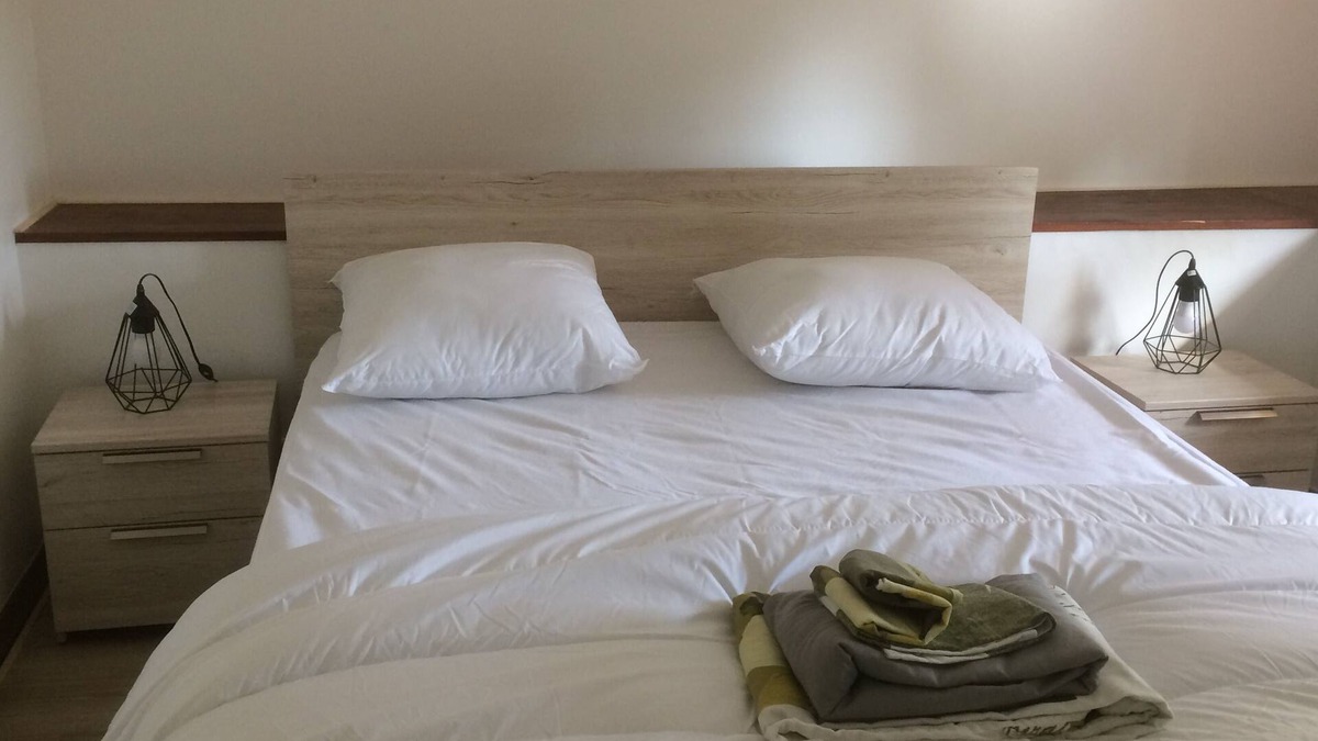 Grignols House | The cottage Alouettes with pool in a quiet area of ​160h in Périgord